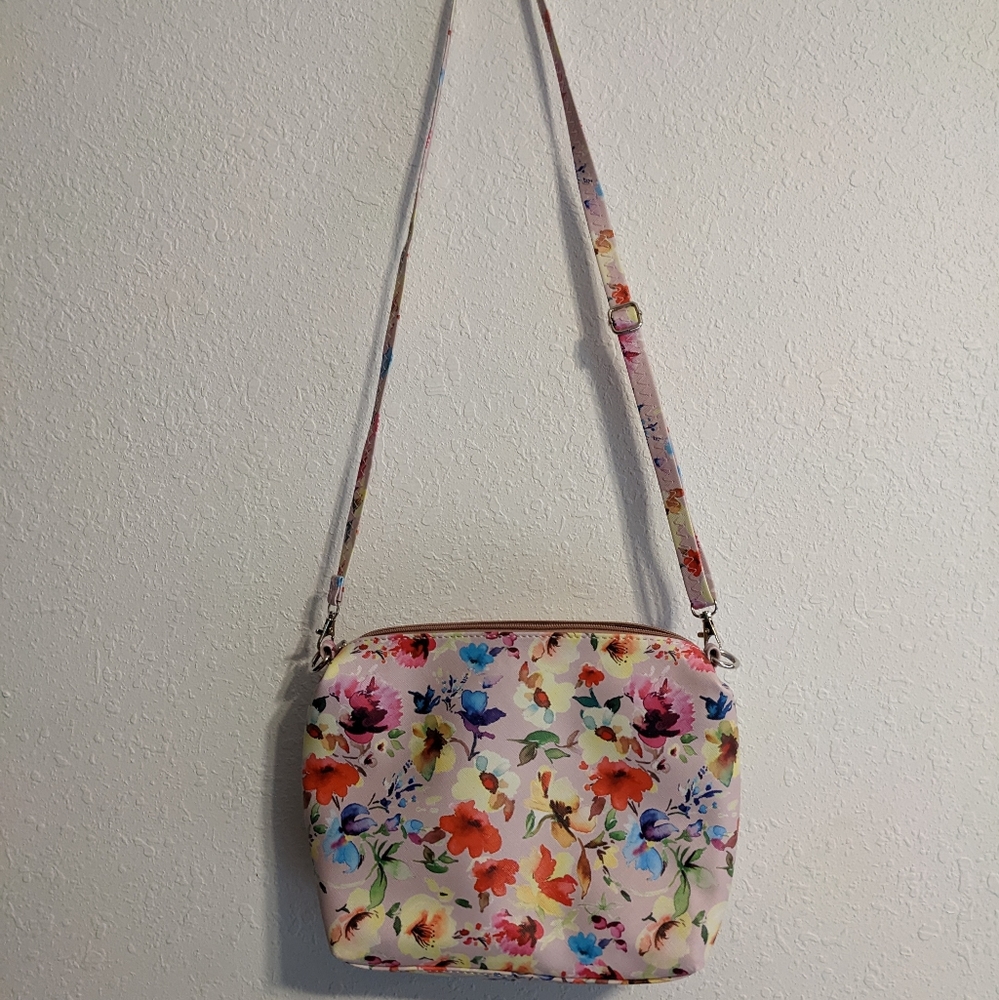 Carlos Santana Woman's Purse - Picture 2 of 9